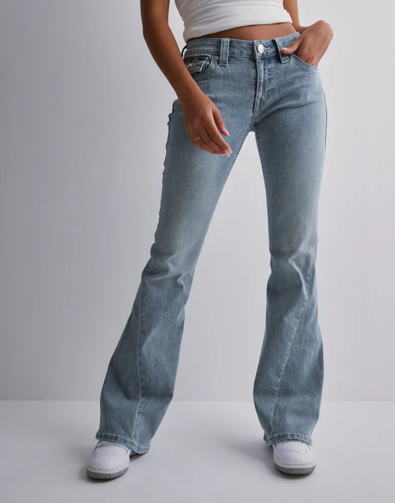 Flare-Jeans mit niedriger Leibhöhe